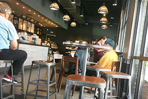 Former Barista Claims Starbucks Violated Everett law